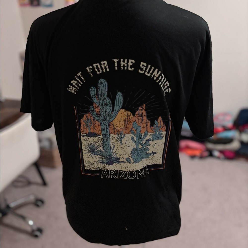 Arizona Jean Company Black Short Sleeve Tee Vintage Graphic
